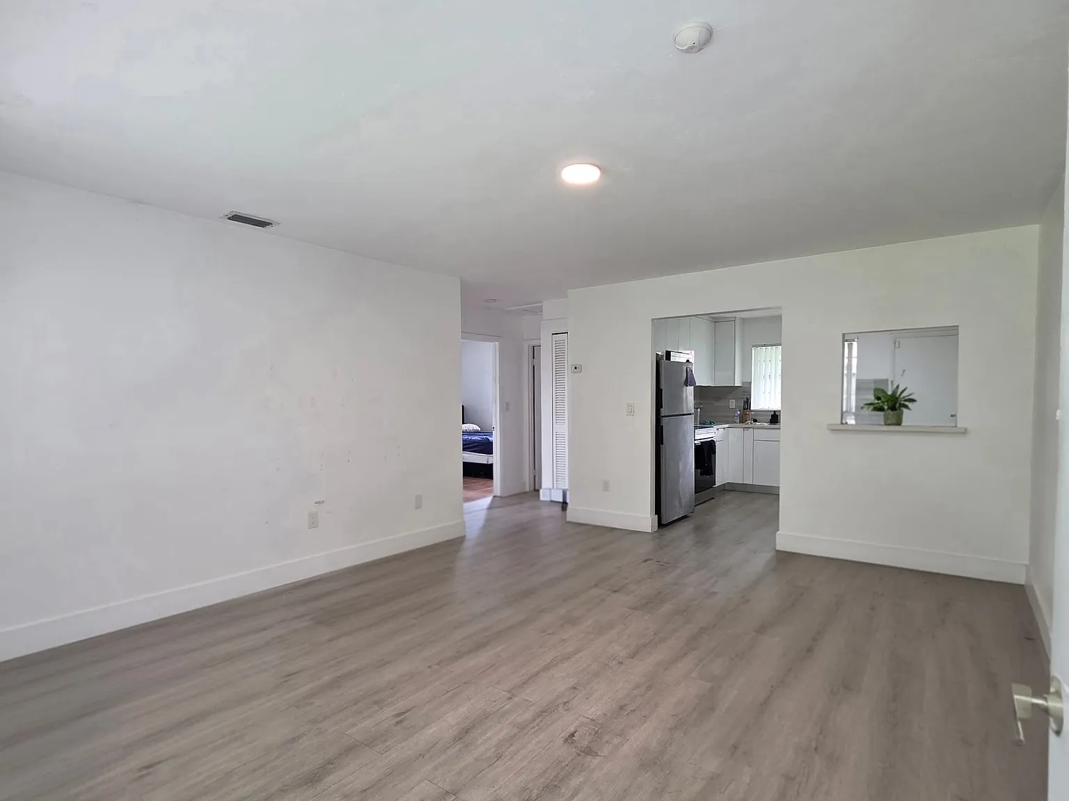 2 bed, 865 sqft, $2,150 — Photo 2