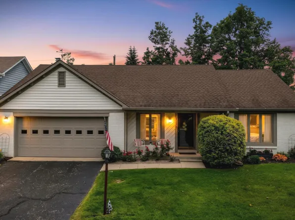 12433 Brompton Rd, Carmel, IN 46033