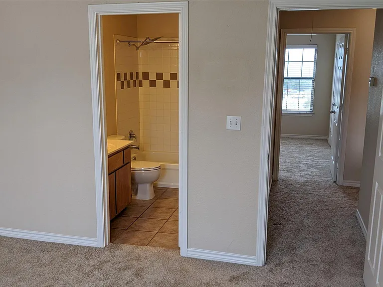 114 Sendero Dr — Photo 20