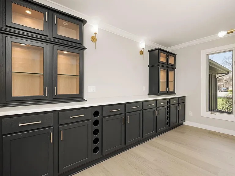 5240 Clarendon Crest St — Photo 11