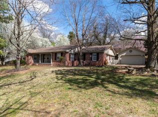 220 N Olive Ave, Fayetteville, AR 72701