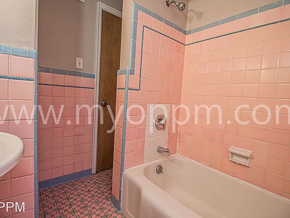 4th image of 3518 California St #15329181