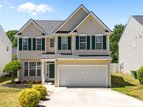 8167 Willowglen Dr, Raleigh, NC 27616