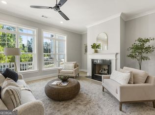 2090 Parkside Ln, Roswell, GA 30076