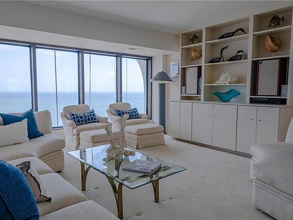 3rd image of 4004 Atlantic Ave APT 1901