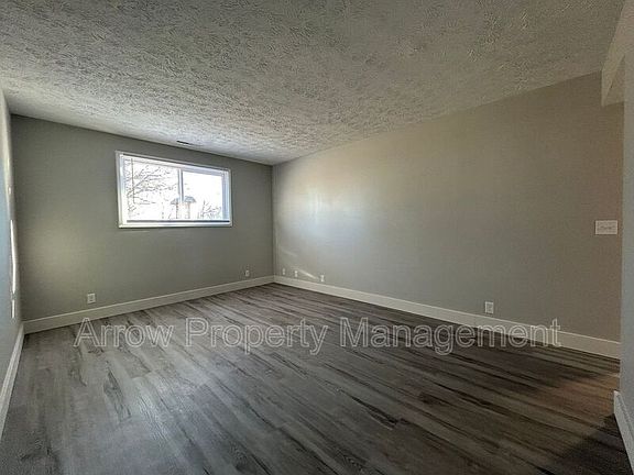 4th image of 1725 N Iowa Ave #6