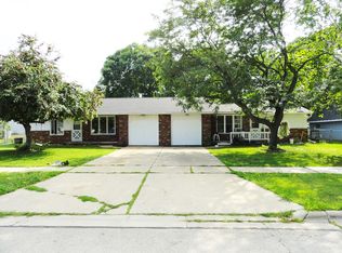444 S Saint Bernard Dr, De Pere, WI 54115