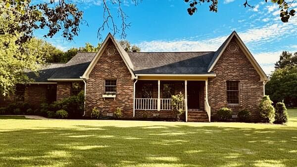 1st image of 293 Colony Ln NW