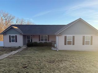 100 Pebble Creek Ct, Washington, MO 63090