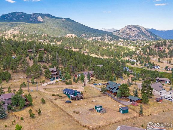 5th image of 619 Whispering Pines Dr