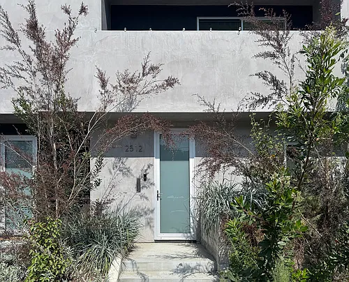 2512 Silver Lake Blvd Photo 1