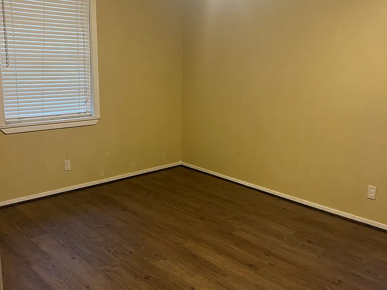 4211 Jan Cir E — Photo 7