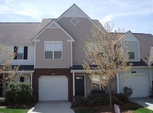 10614 Sleigh Bell Ln, Charlotte, NC 28216