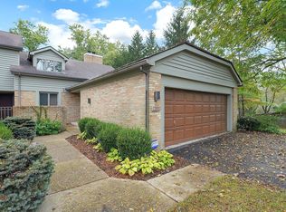 1090 Strathaven Ct E #4D, Columbus, OH 43085