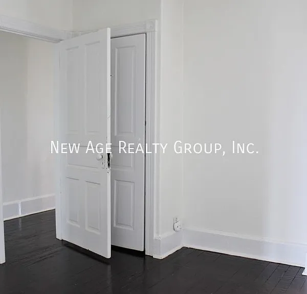 1320 S 51st St — Photo 22