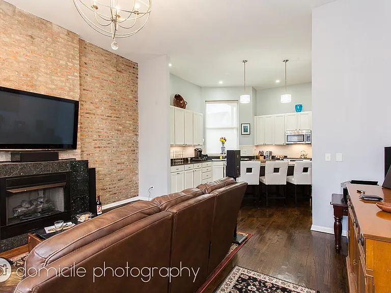 2113 W Washington Blvd #1 — Photo 3