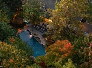 76 Tree Top Dr, Springfield, NJ 07081