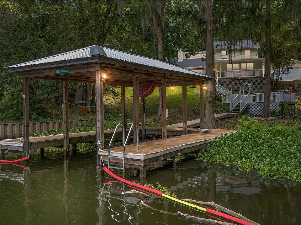 1st image of 555 Shady Acres Dr