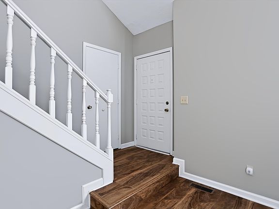 2nd image of 512 Conner Creek Dr