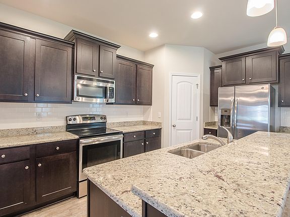 5th image of 3781 River Trace Dr #D