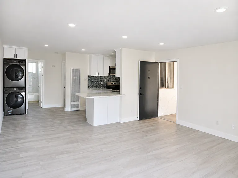 Westgate Apartments in Linda Vista — Photo 23