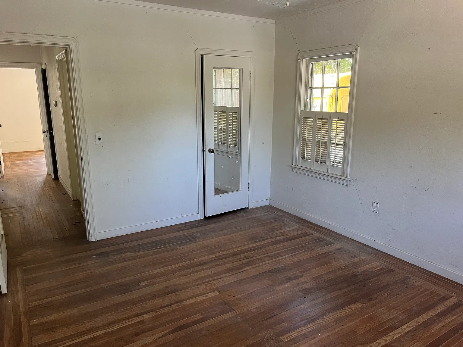 2 bed, 1078 sqft, $3,500 — Photo 2