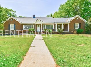 102 S Pliney Cir, Simpsonville, SC 29681