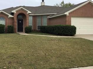 119 Tranquillity Ln, Waxahachie, TX 75165