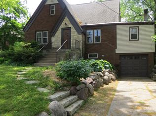 4040 Wallace Ln, Des Moines, IA 50310