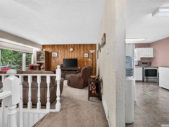 4th image of 1612 Rutherford STREET