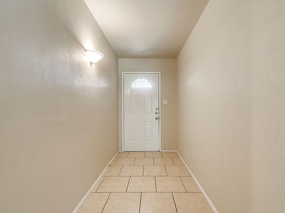 2nd image of 7855 Hollyberry Ct
