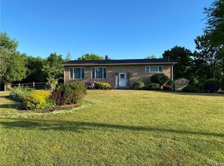 15089 Heritage Dr, Clayton, NY 13624