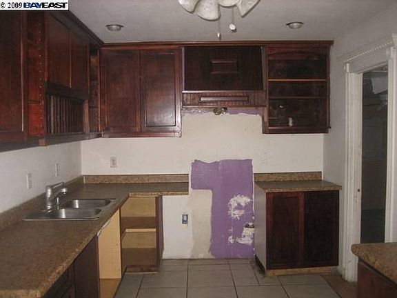 2nd image of 22431 Sonoma St