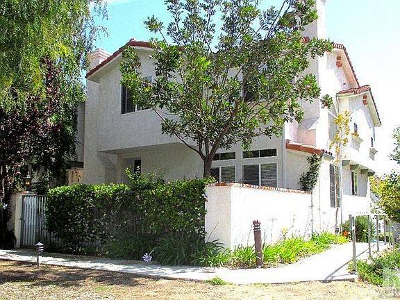 2nd image of 399 Westlake Vista Ln #399