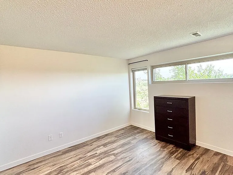 8910 Fox Dr #14 — Photo 12