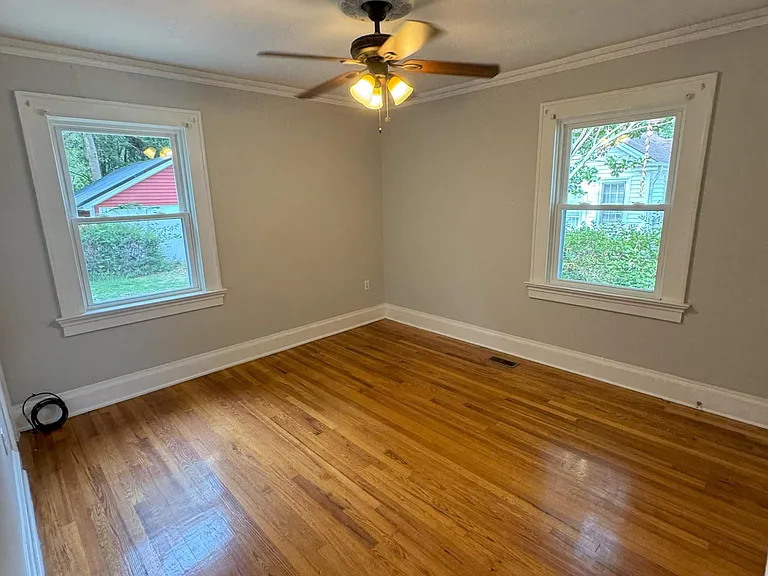 212 Whitehall Rd — Photo 11