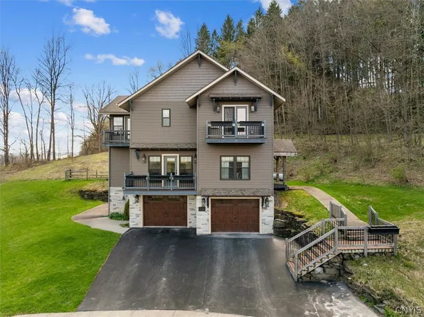 410 Tamarack Ter, Hamilton, NY 13346