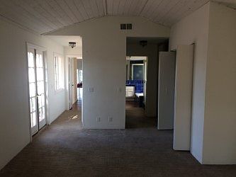 3rd image of 637 Virginia Park Dr