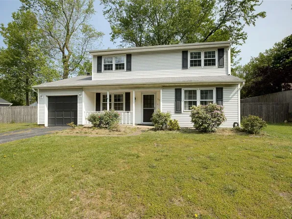 323 Main Street, Setauket, NY 11733