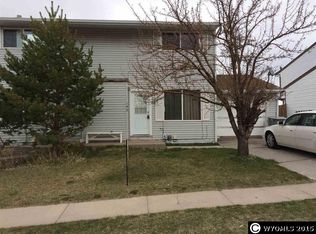 152 Barrett Ave, Evanston, WY 82930