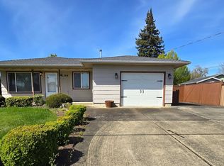 2344 Waverly Dr SE, Albany, OR 97322