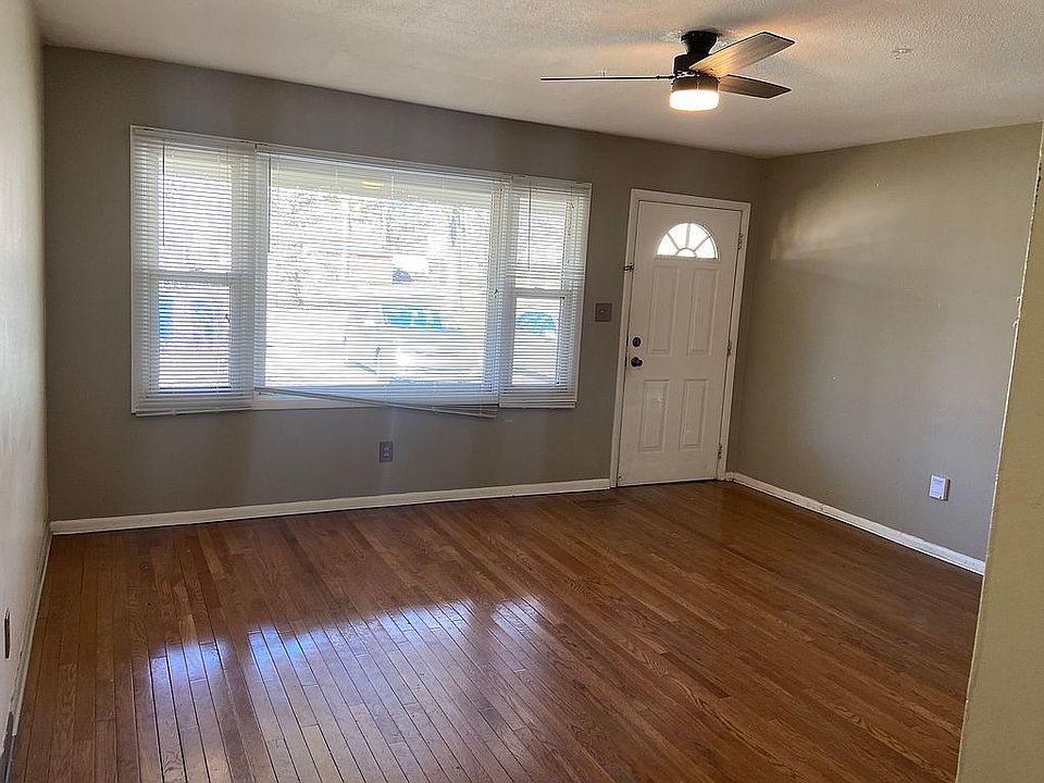 1st image of 10853 McPherson St #1