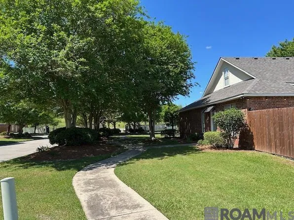 4000 Lake Beau Pre Blvd APT 18, Baton Rouge, LA 70820