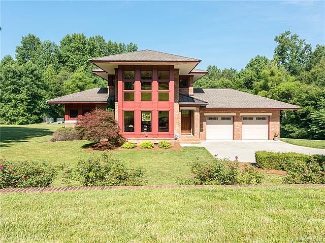 1st image of 6409 Chatham Dr
