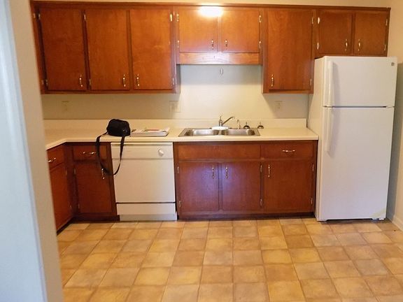 4th image of 2858 Cobalt Dr APT A