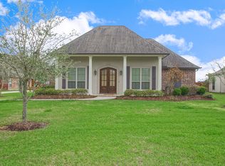 11152 Toria Ln, Saint Amant, LA 70774