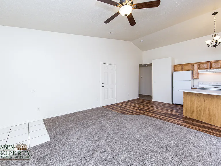 1042 N 1340 West Cir #2 — Photo 16