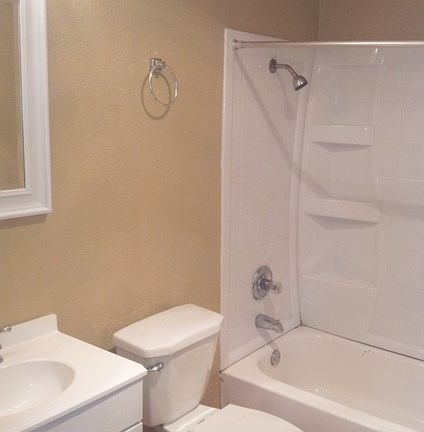 4th image of 1022 Hickory Trail St