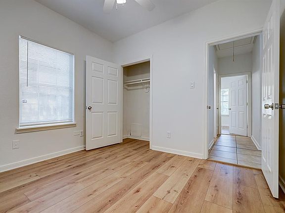5th image of 4516 White Rock St APT B