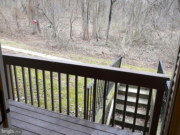 5th image of 346 Cashel Ct